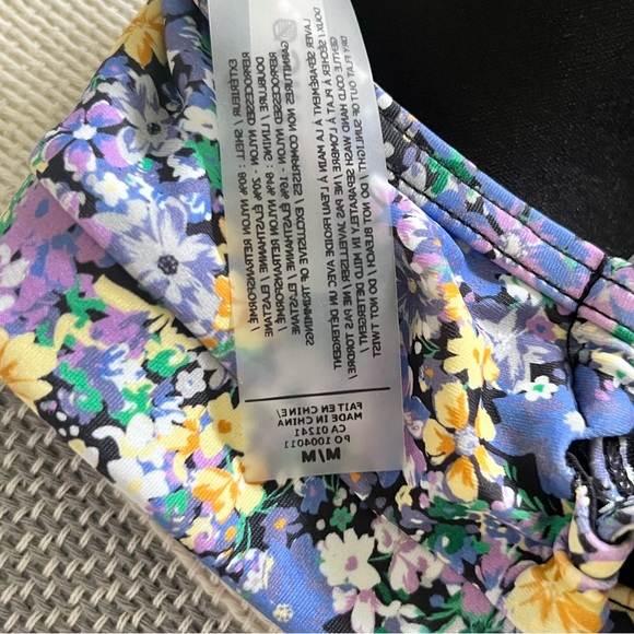 Bikini Top- Floral Print - Picture 3 of 3